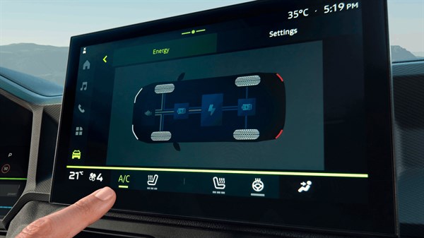self-charging - hybrid - Dacia