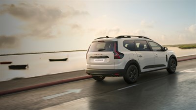 Jogger - full hybrid powertrain