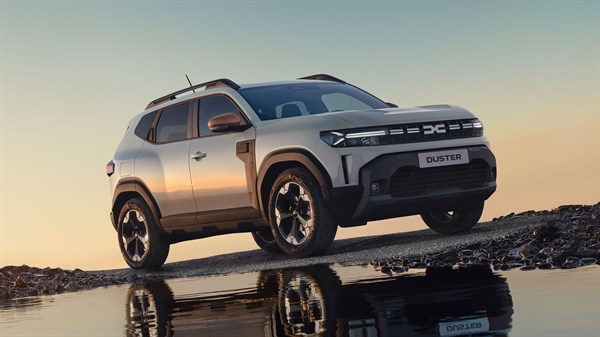 Dacia Duster - Tribrid powertrain